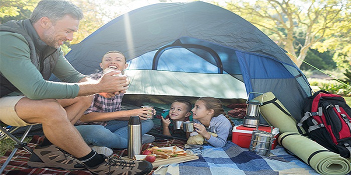 Pourquoi le camping plait-il tant aux familles ?