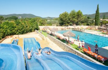 camping-avec-piscine-dans-le-vaucluse